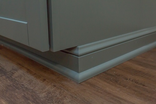 Kitchen base and shoe moulding